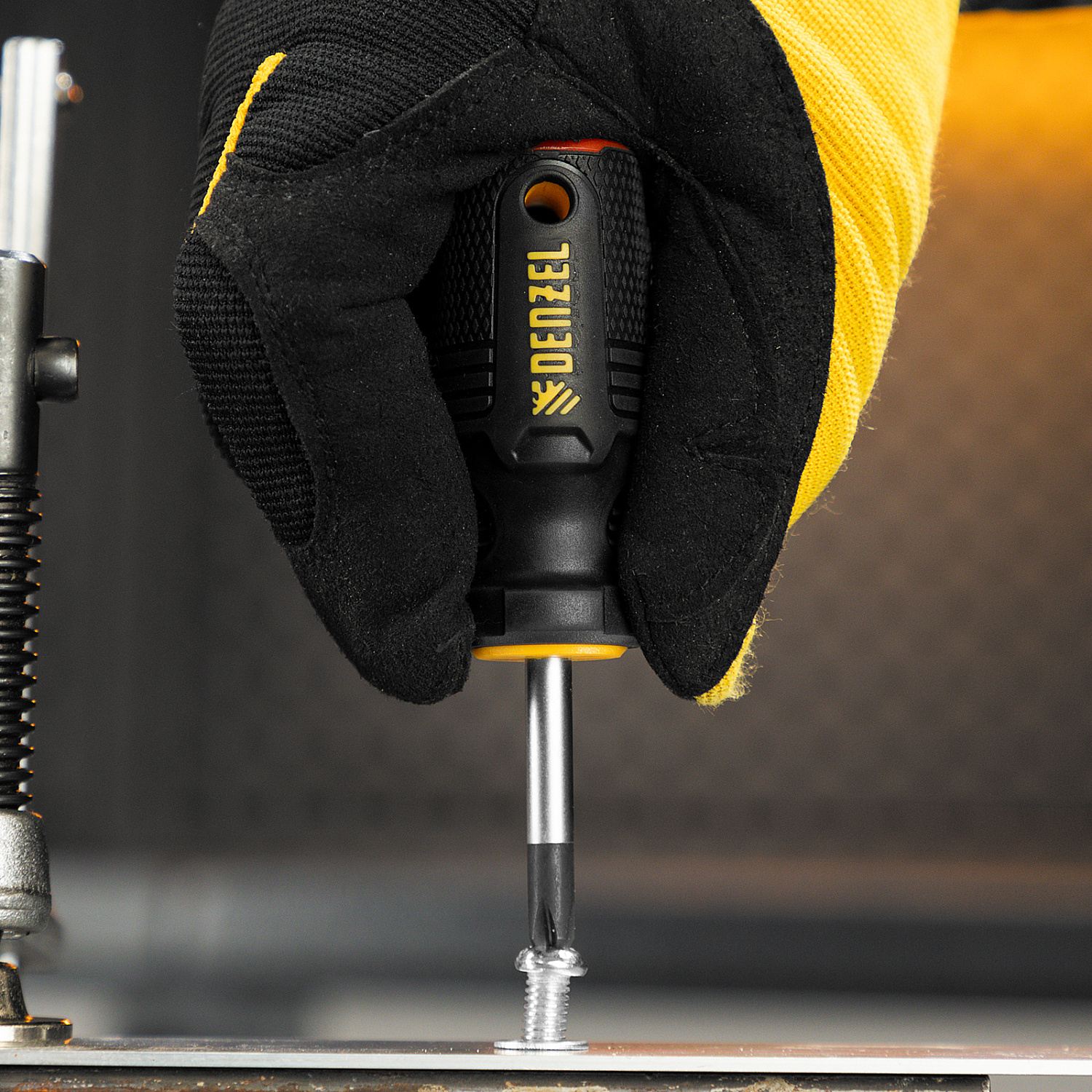 8ccef6effbd22868fd4773d052f34a2b5e3afa0f_121867_004