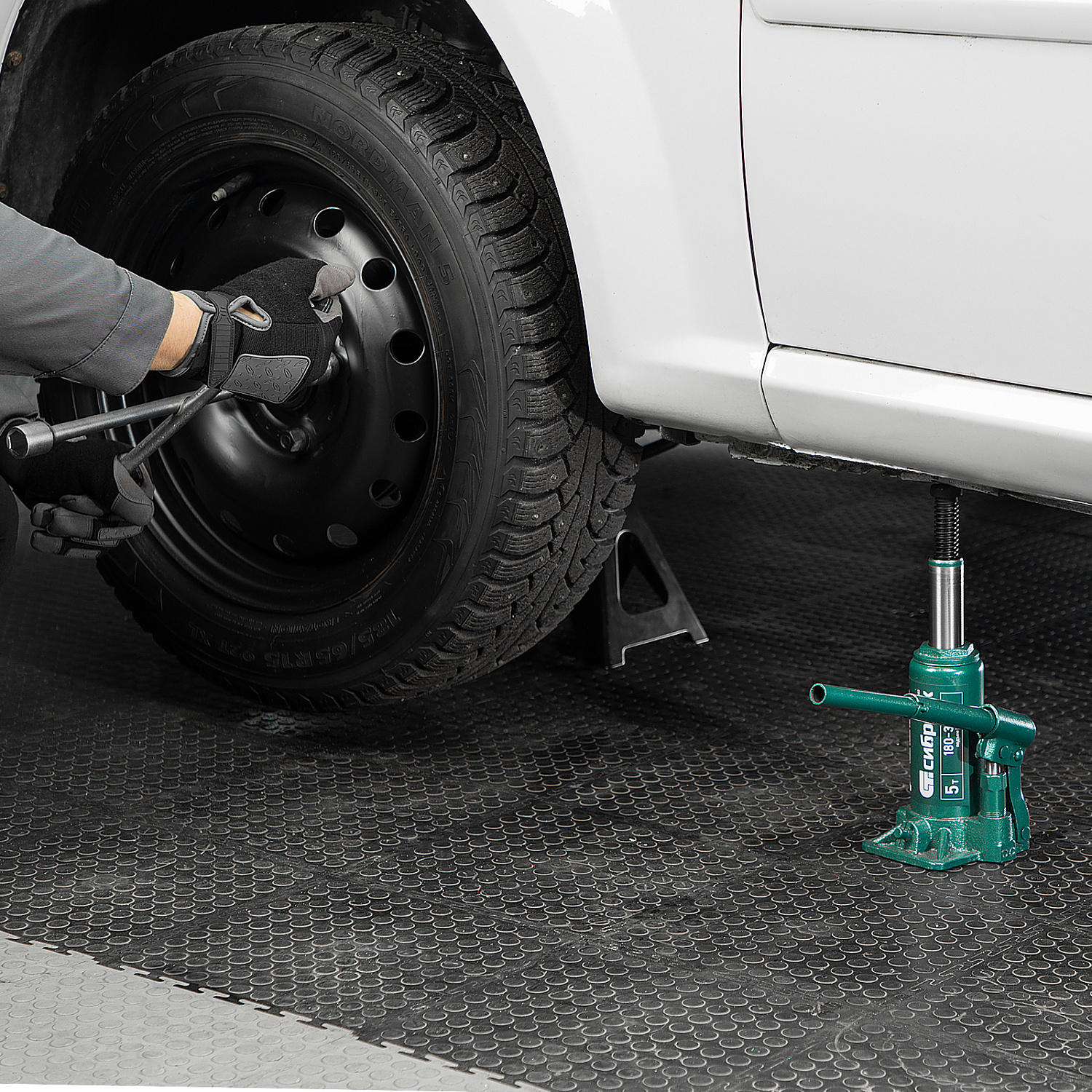 d2e5c4bf97571bb5de84fd731d69707ec1981c3c_50803_006