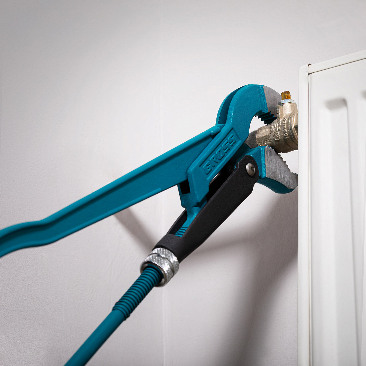 49c33fb78b01a35f596f09aa9e5068658e78f219_15613r3_1_