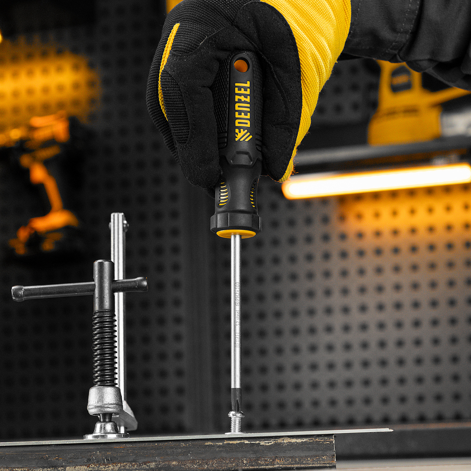 5e66238516a969edd2dbb9c26c242d18d4b2f26e_122117_r01