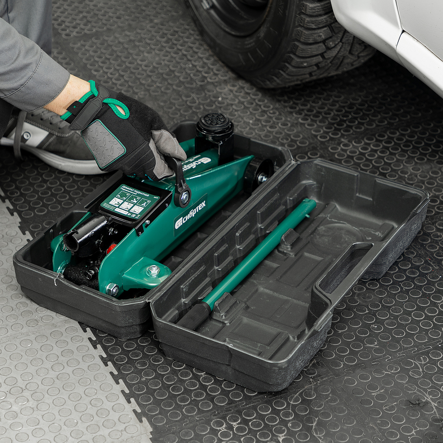 fc12fcbed57aa13496cbf1fb0c200ab159dea240_50835_003