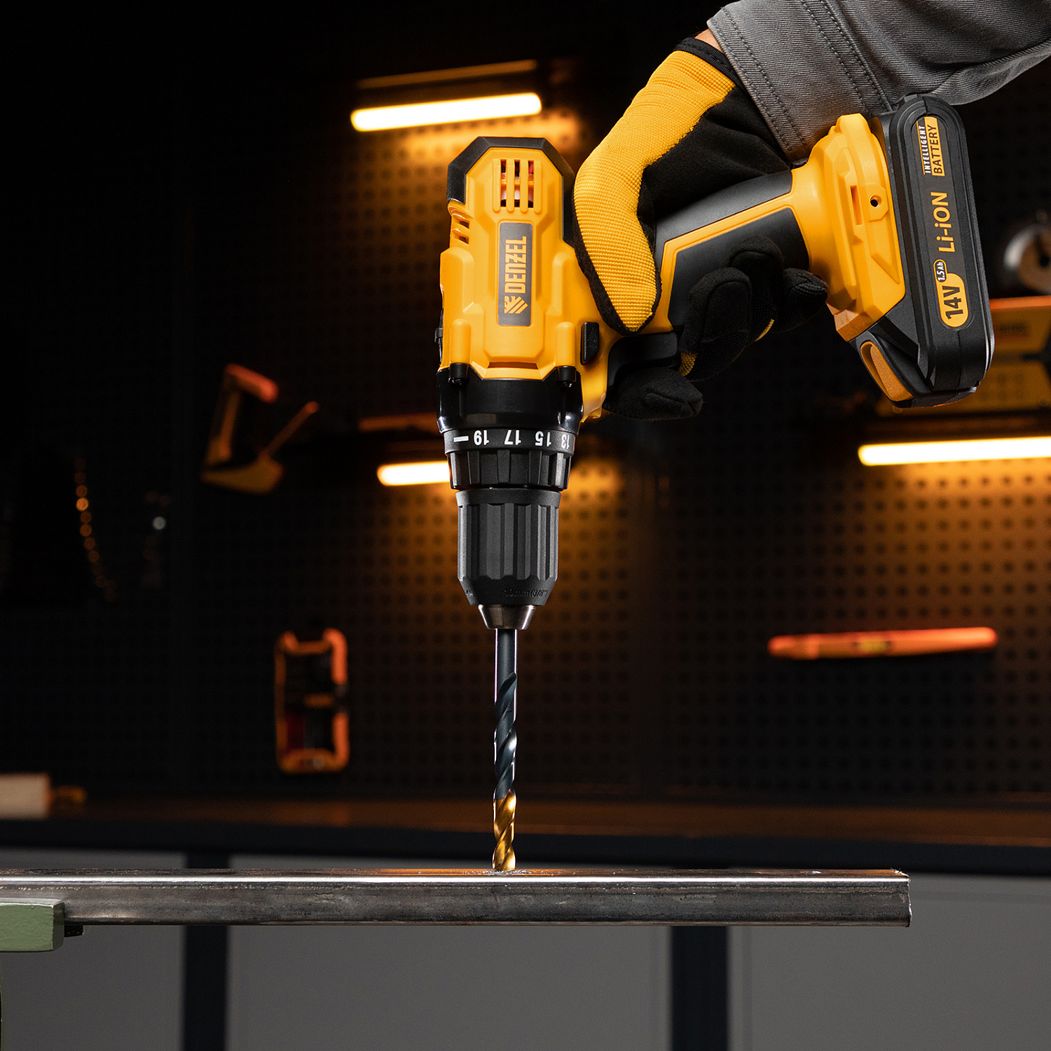 ee875d41ea2da3c6c961cc56b6ac6d12f8a1a3cf_72323_r03