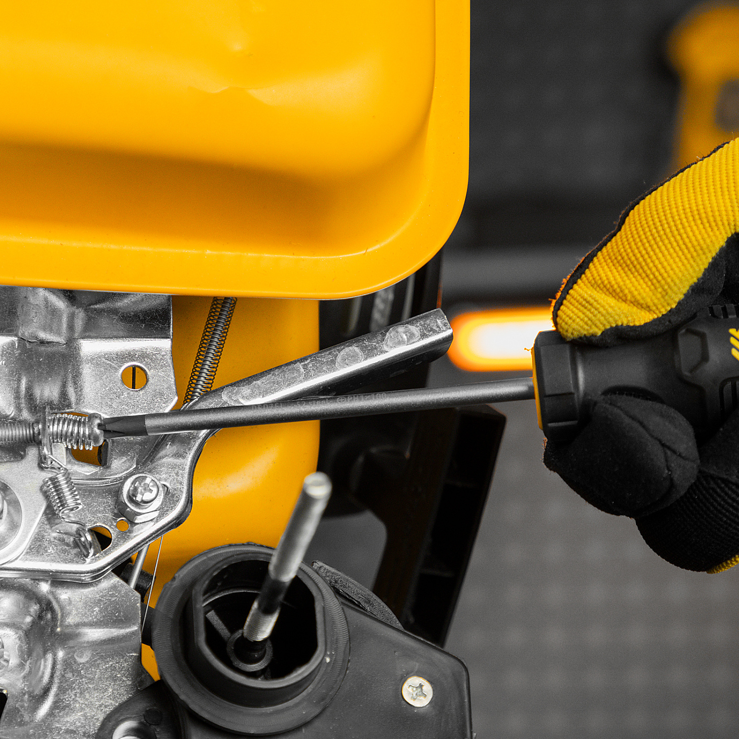 Отвертка, PH1х100 мм, S2, 3к рукоятка Denzel