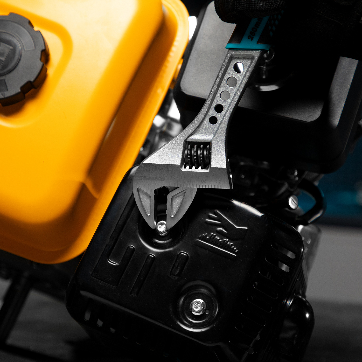 6d9f376949898f8ed625148bae2eb3315b6d7672_15562_002