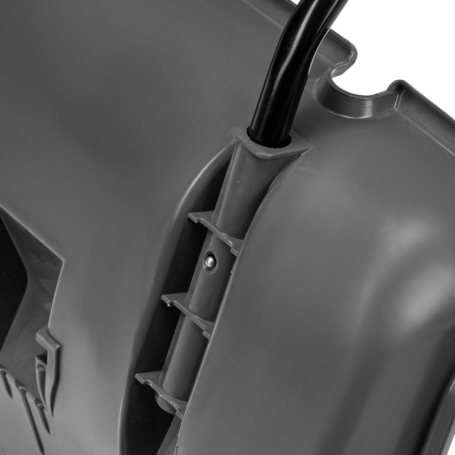 d01ded403a7b71715614461f595d2cbe203681c3_61558_006