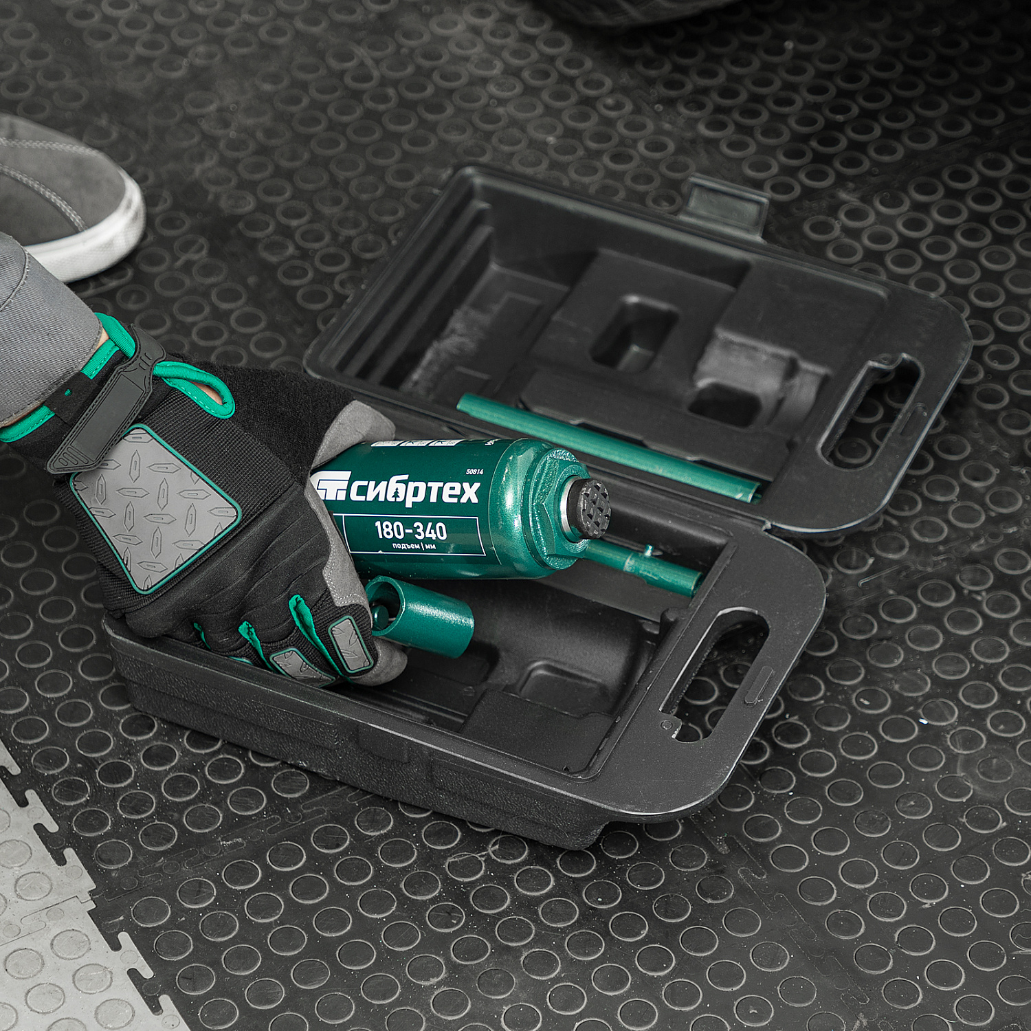 7c00f6fbb4451625e0d9771d7a122b7ec2a16a5a_50814_013