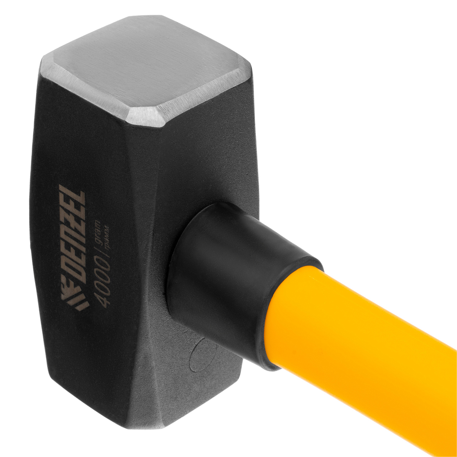 Кувалда 4000 г, кованая, фибергласовая  рукоятка c TPR покрытием, 880 мм Denzel Кувалда 4000 г, кованая, фибергласовая  рукоятка c TPR покрытием, 880 мм Denzel