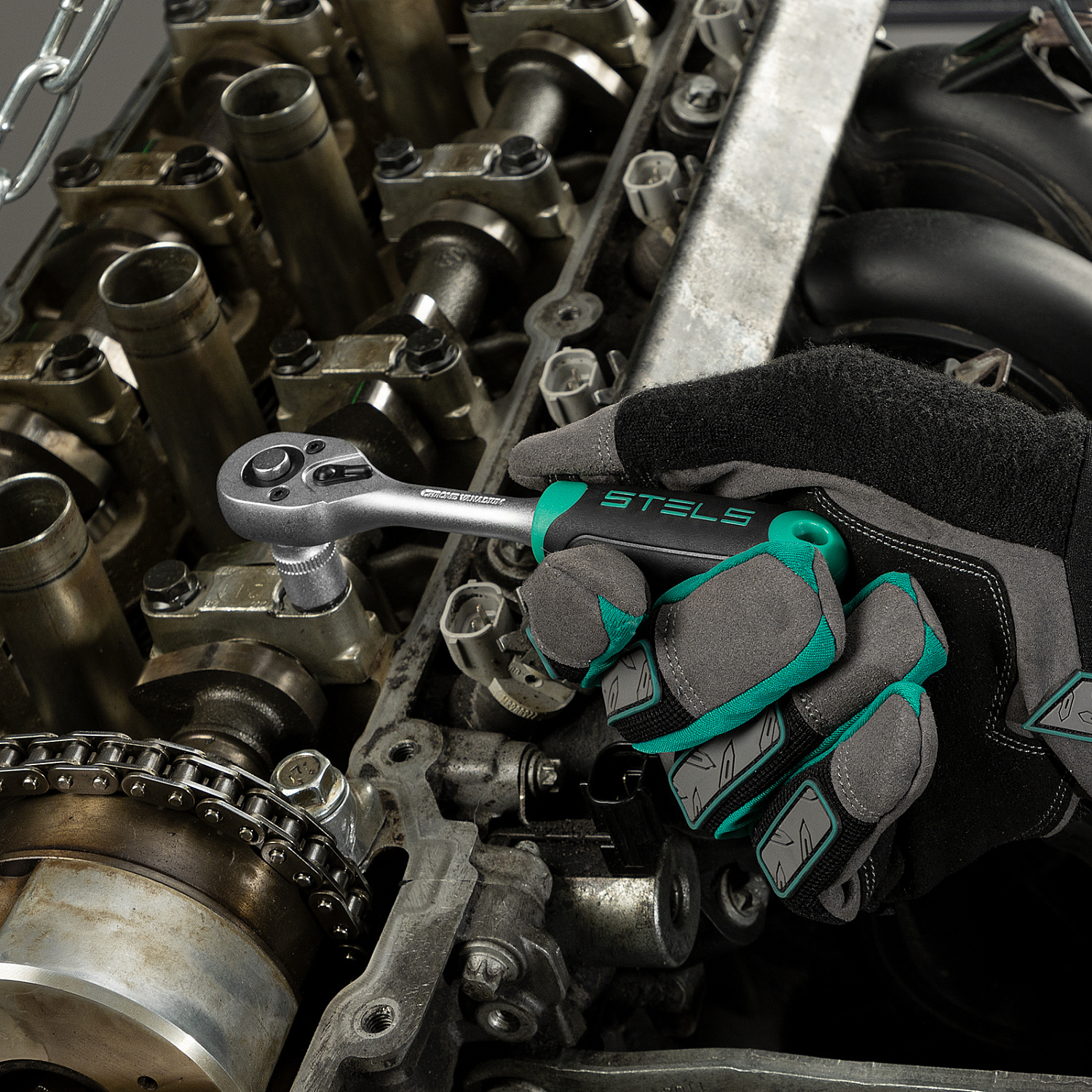 c72dfd6481f34a1c17800a8b6c18e1cd41e26325_14100_2