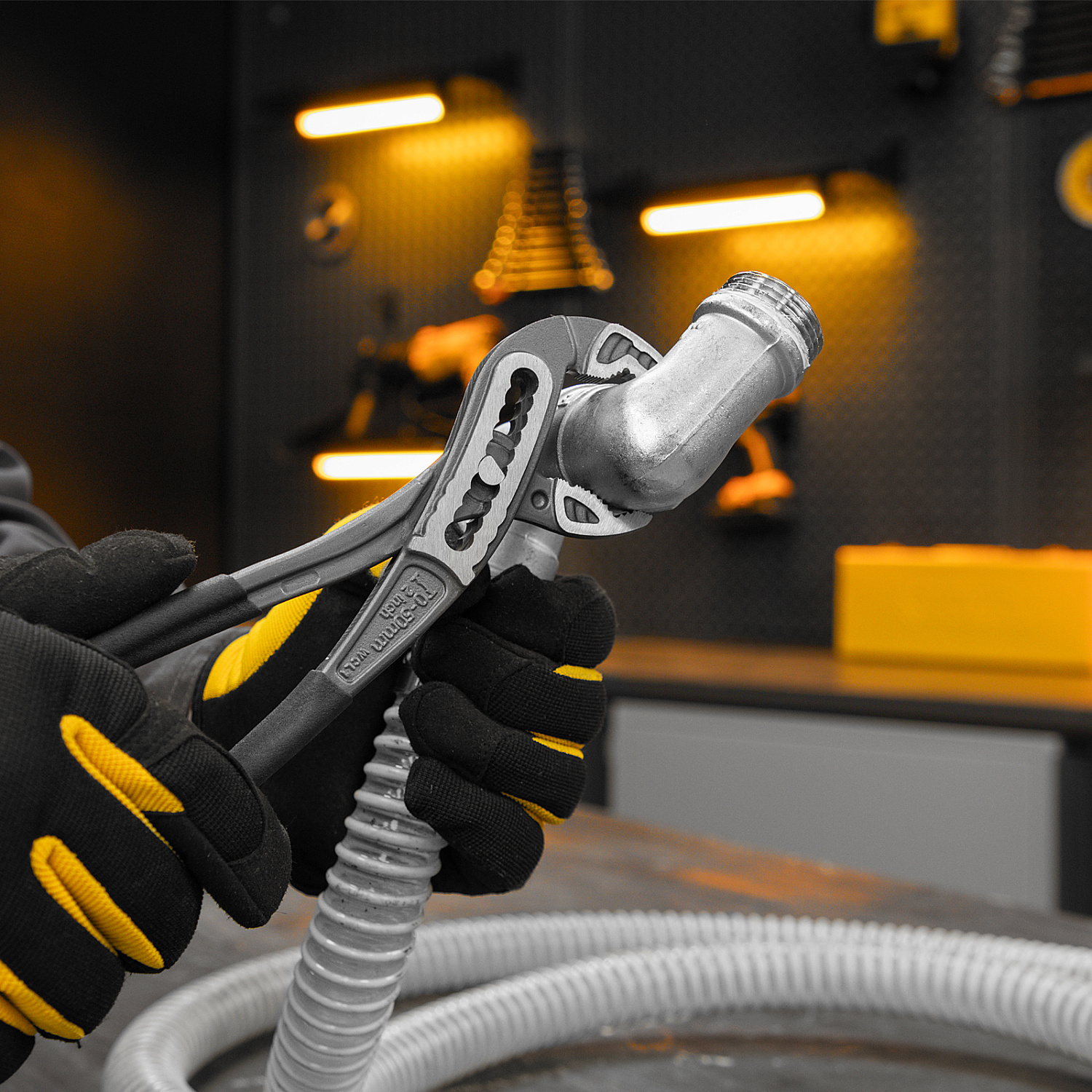 e67ccae537e9950cf6e67fda03e20d6850bbc8a1_17902_003