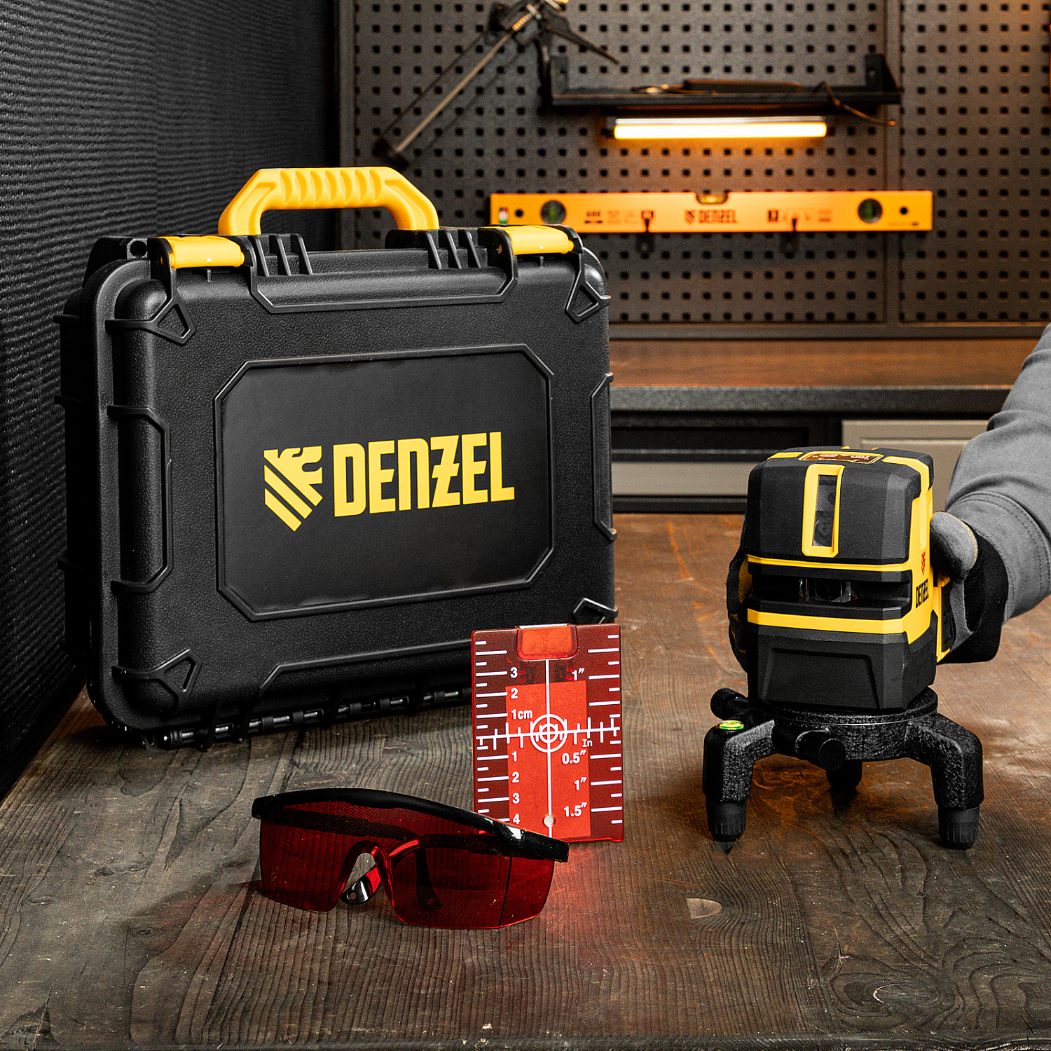 Лазерный уровень LX 05 Red, 20 м, 635 нм, аккумулятор Li 5200 mAh, резьба 5/8" Denzel