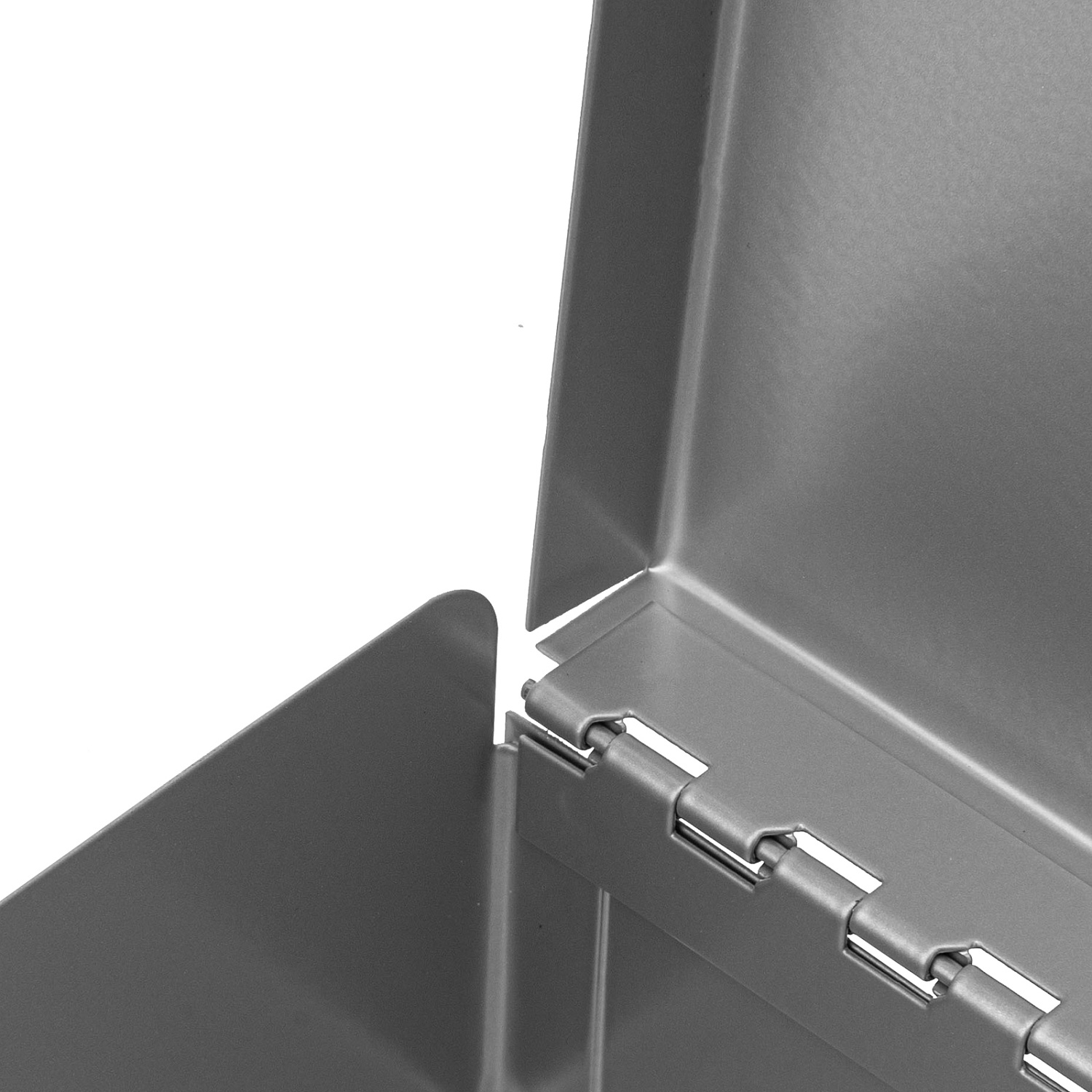 8c6801f5354394132798a3bebf42c76546d3a408_906055_r03