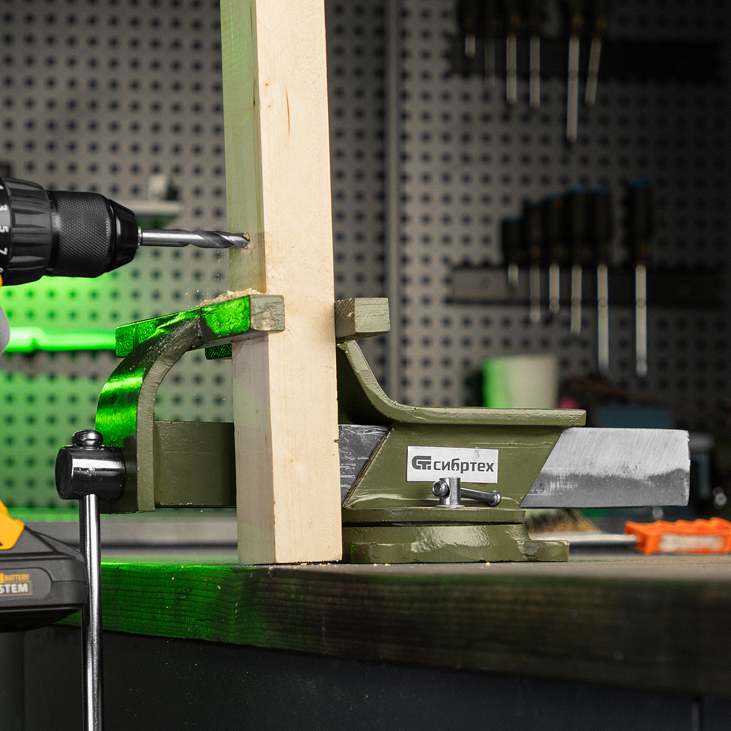 e47465b69f09c9916a4c31f02be4fedf8205cd5e_18621_006