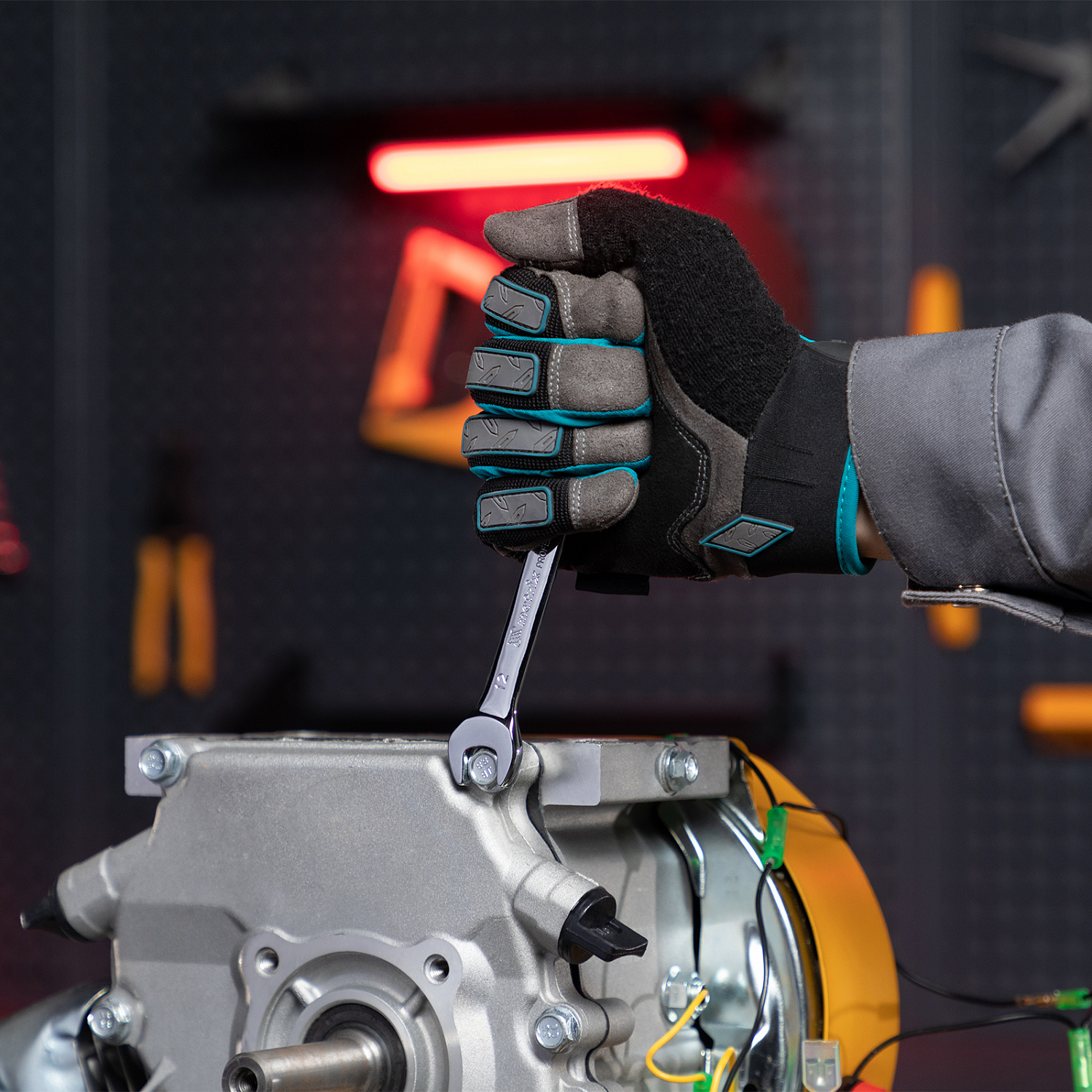 f28e422757a0b3d8b7473501703cfa11e6bea7dc_14898_r07