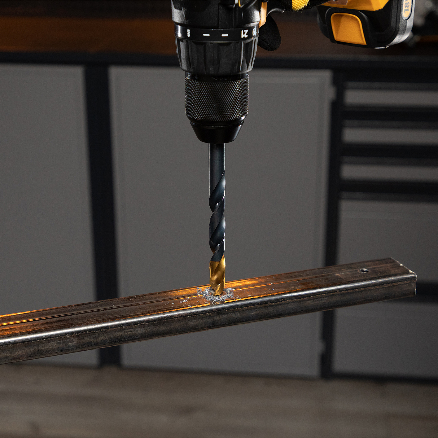 ef44cccc2af7283f34e8f8f0d47bed0fbdc36aae_72323_005