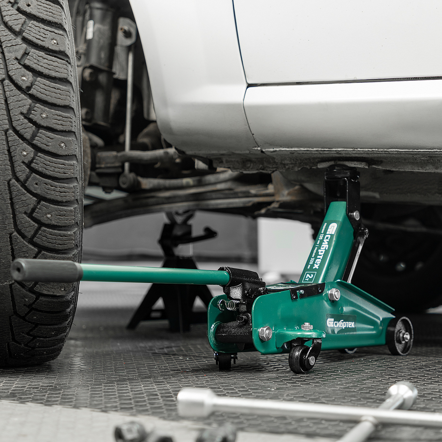 b8696ed1dcbd29dd8080af0a60545981278b694d_50834_010