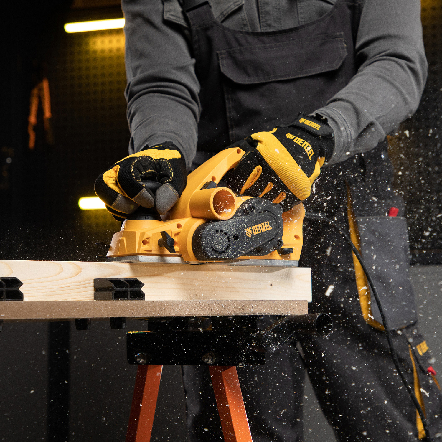 1a8648fc6d7c56fbf38a23c98fee557de20c2858_27801_r03