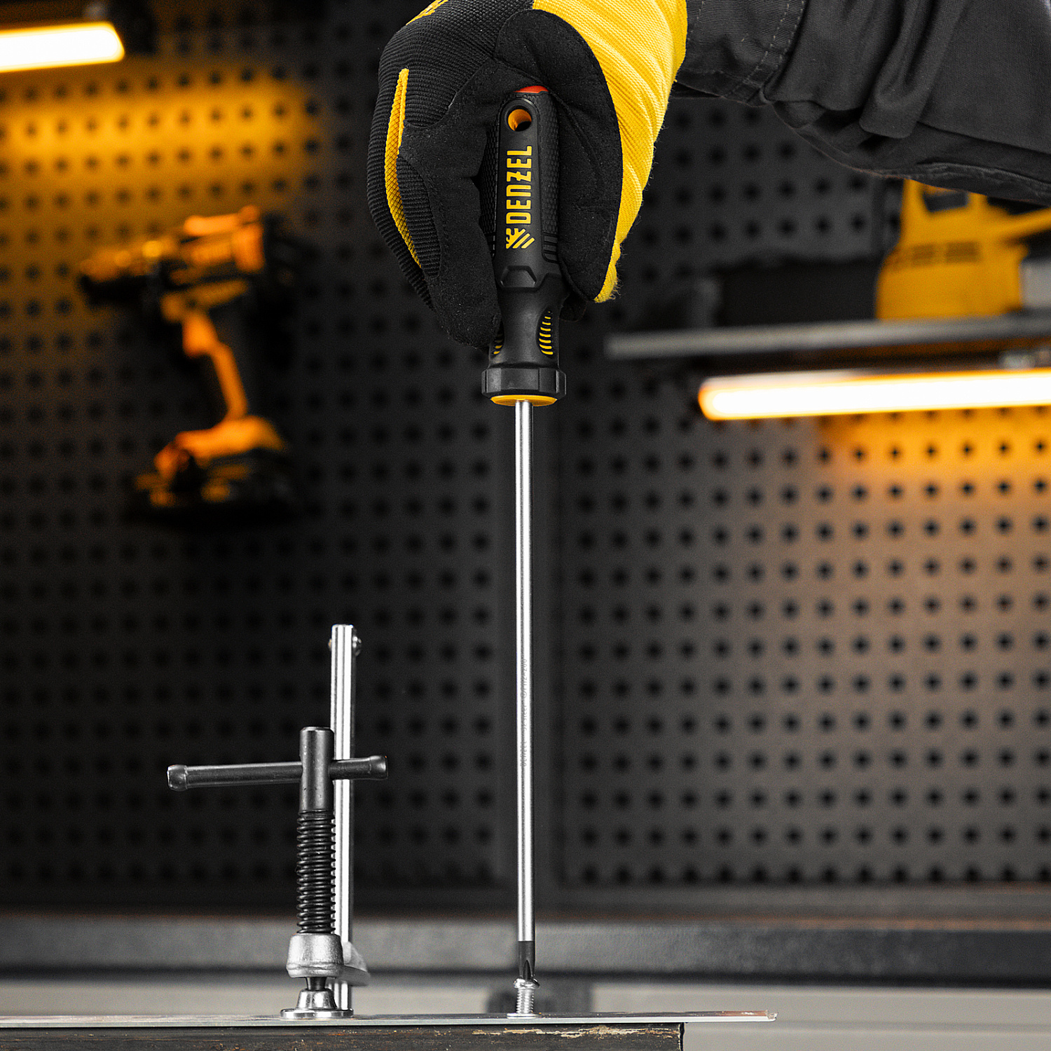 727712a41891d41d2ba8789d09924b7d0ad7b074_121827_l01