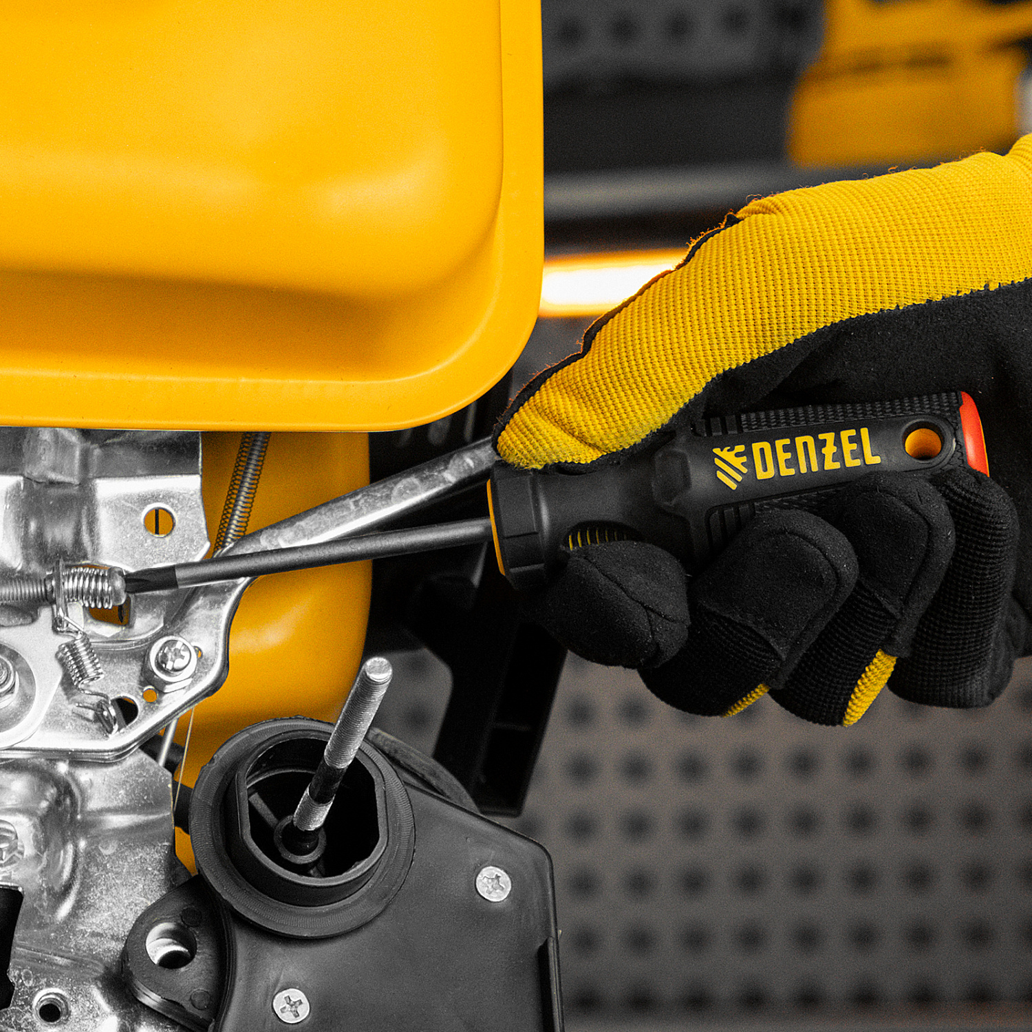 ccb0a5ded6572579997a414ed9a4cbe2f504de89_121737_r01