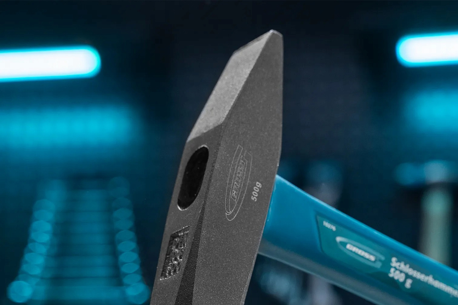 Молоток слесарный, 500 г, квадратный боек, фибергласовая обрезиненная рукоятка Gross