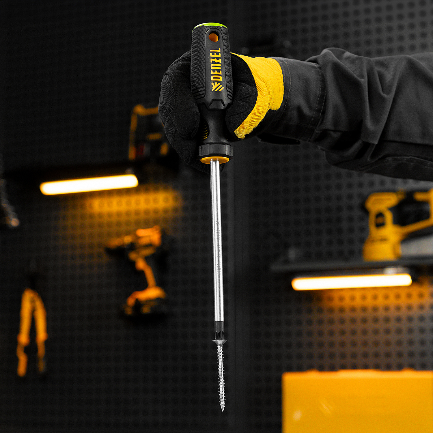 8b041c5fbc7c28f3691d18f6bbe24527fd32fde6_122097_r02