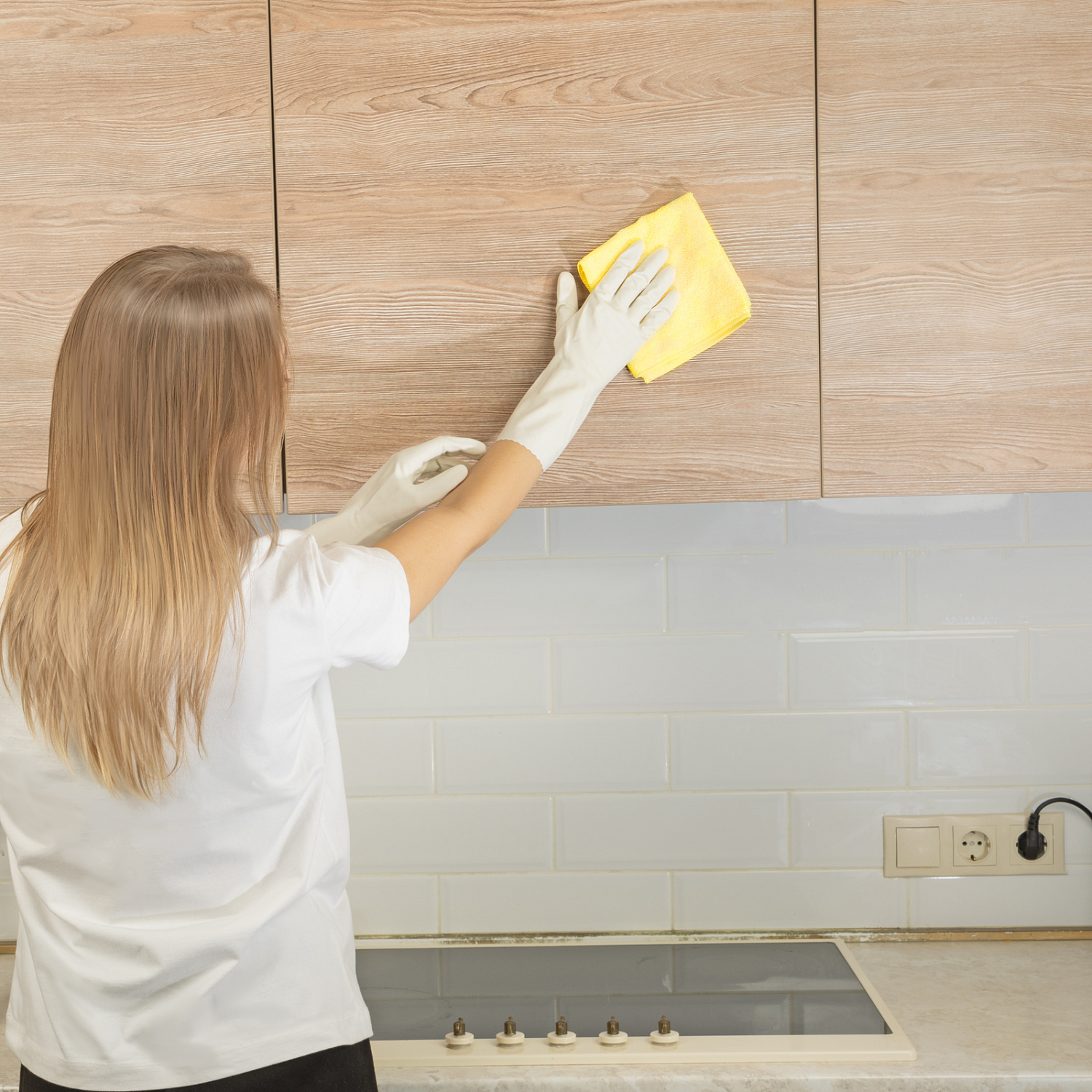 237422d6e1ec0197a7cefd65c71eba9f60f95e81_923035_004