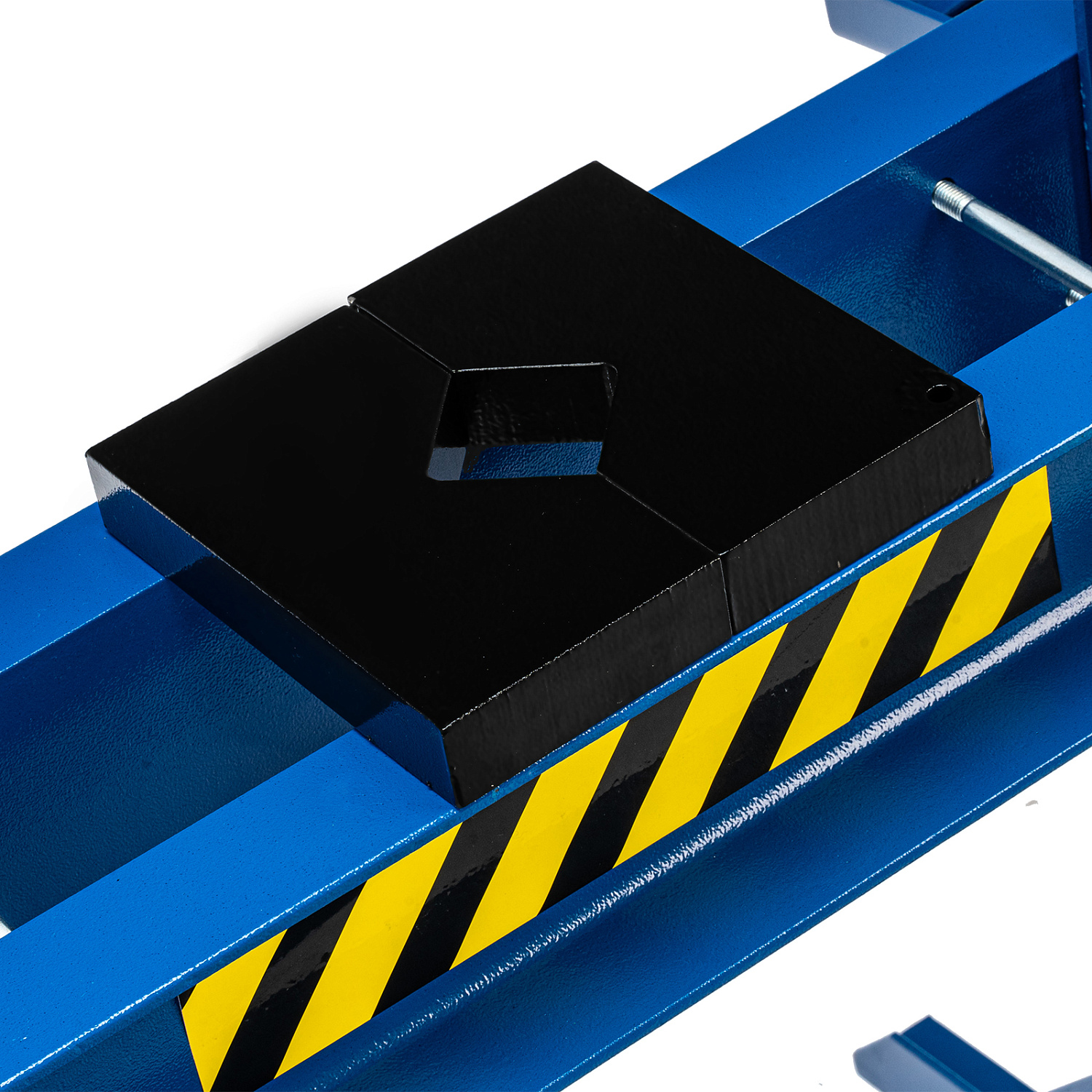 486318489bd7c48f55c301451aa97fc3bb2b3157_52303_005