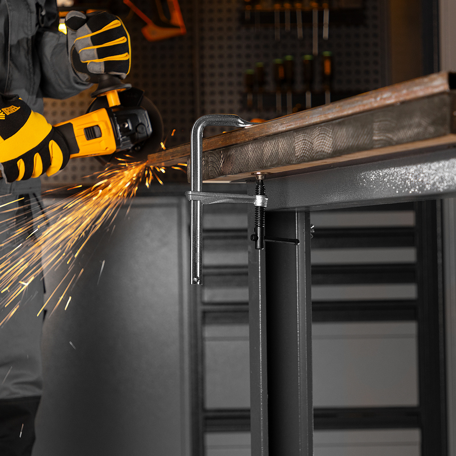 1b36610a32015a98d5036e71fb355aedf5835049_20464_r01