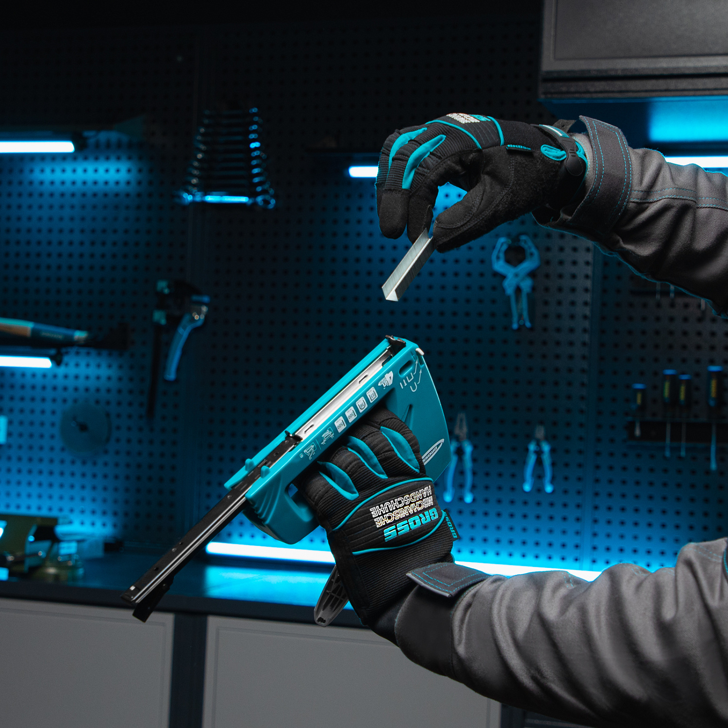 7ce1ae0fcd7477a14657a4166b7cc975e9cd5226_41005_r02