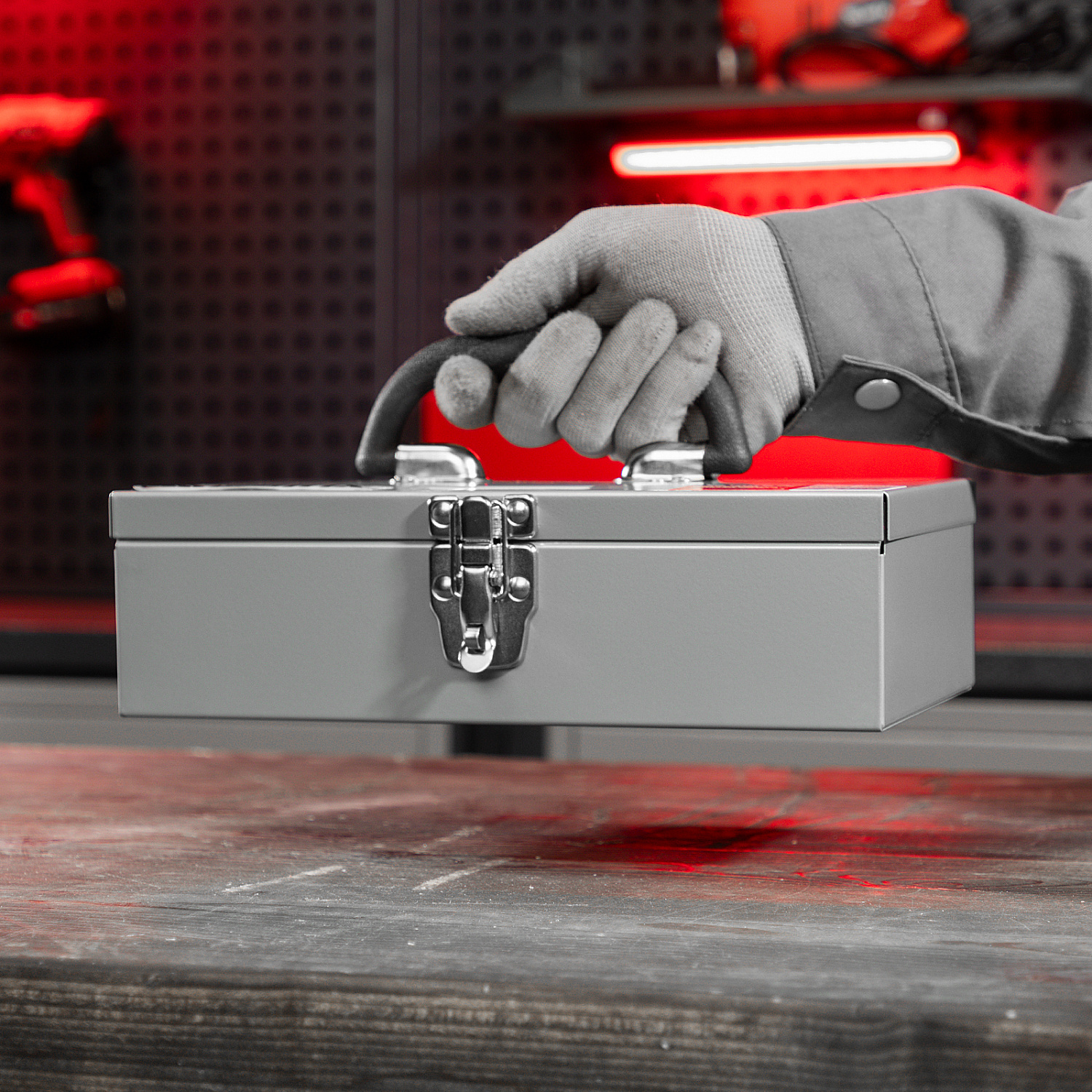 5f5019cd136f18092e325d8c8749ec771f74c7c7_906055_005