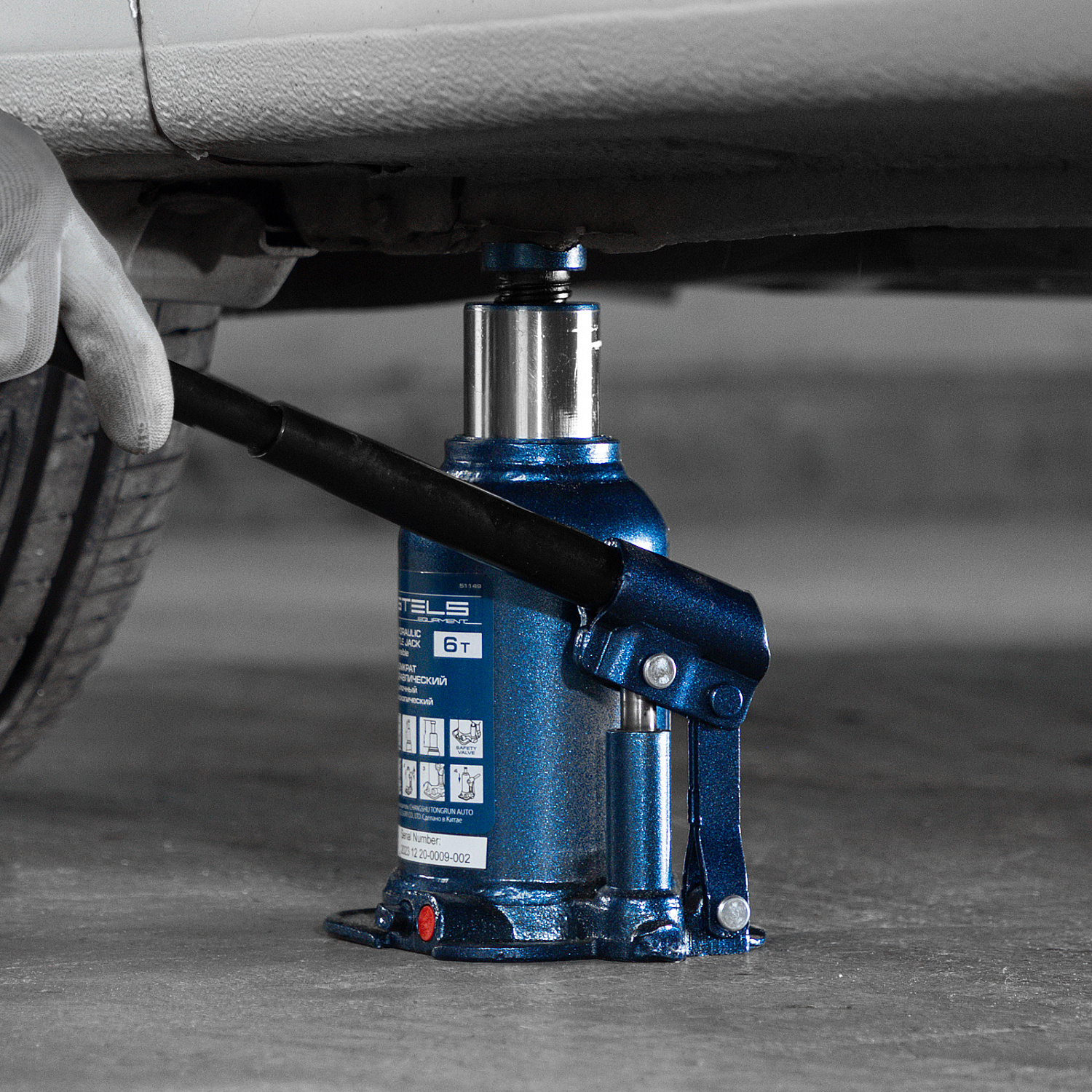 90aec97eec1eaceb8261a1d2ea2895dde63d89e5_51149_001