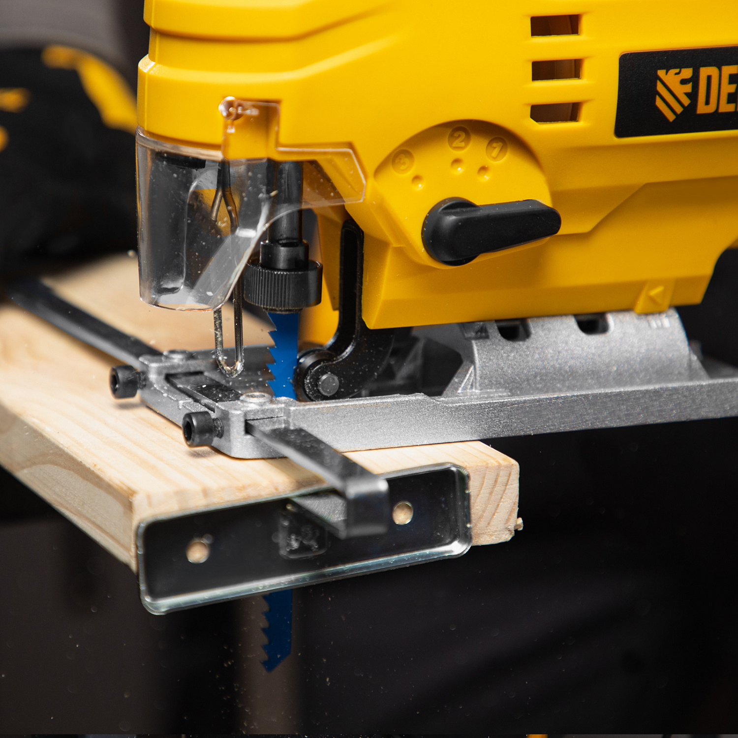 f7dd53cfbd2b2b579f583b8071be1b730806d9f7_27103_r04