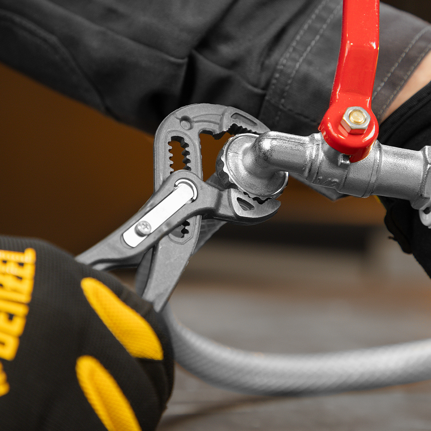 8984c5643b6c01b9f30806f476f0c8339e992f0a_17905_r03