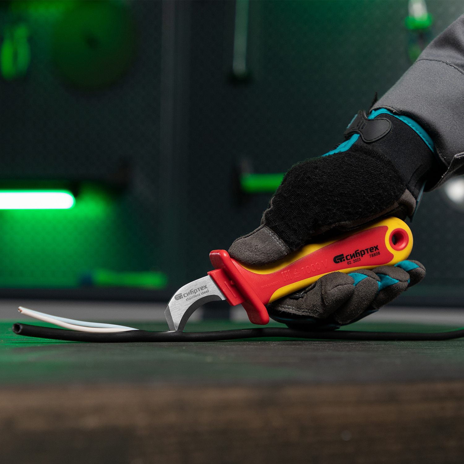 58fde172319fbeb74f8a529d71256edd8f1bb1a8_78808_001