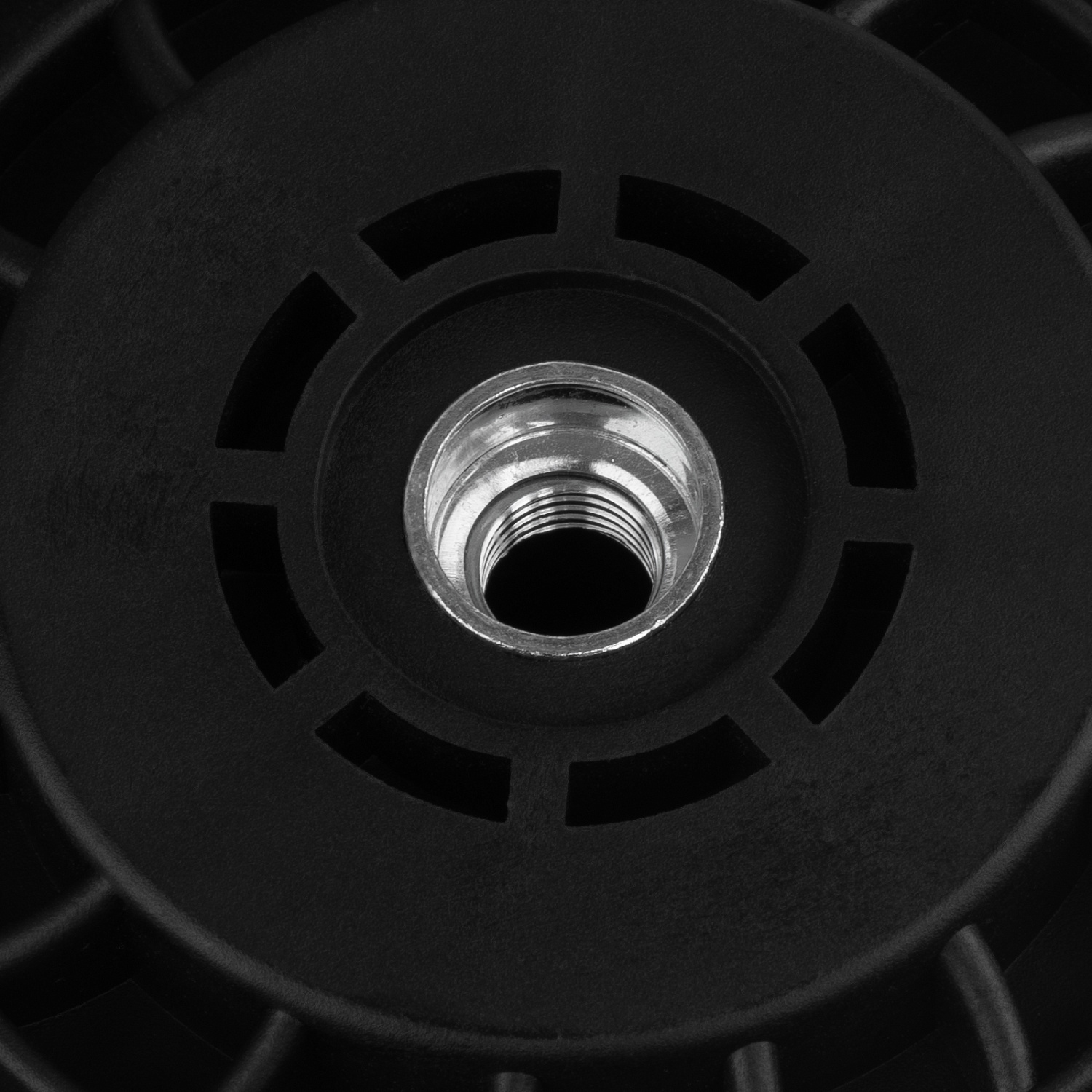 c93d33fc555bd23db3637fa59b8e72e11bc7ffcf_96373_03